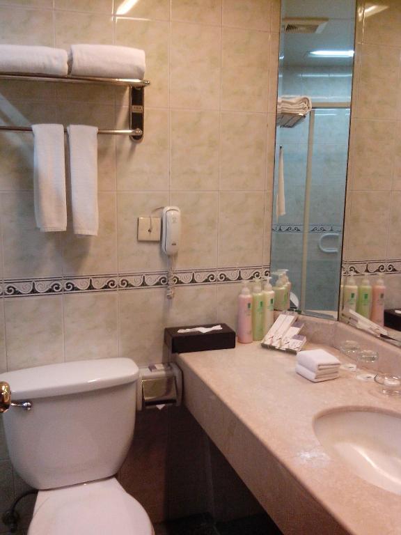 Garden City Hotel Chengdu Room photo